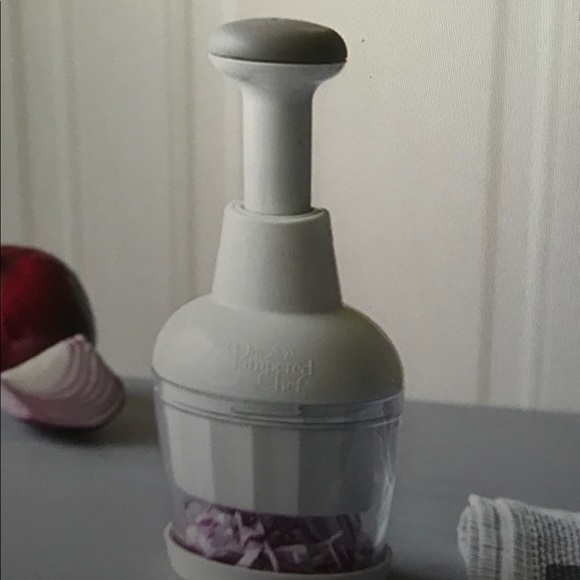 Pampered Chef Kitchen Pampered Chef Food Chopper 2585 Poshmark